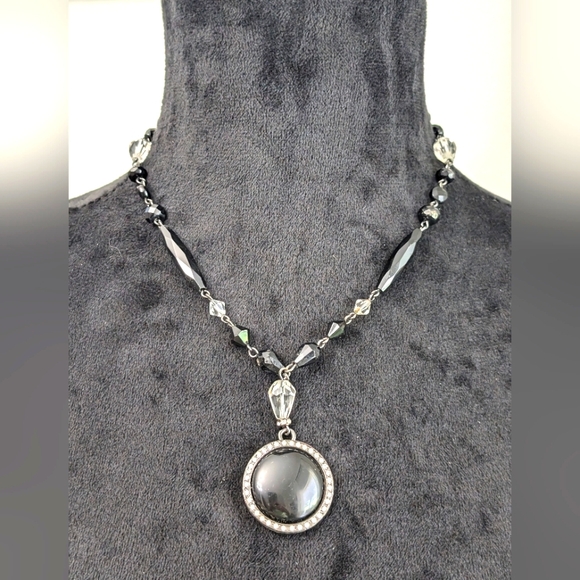 White House Black Market Jewelry - White House Black Market Acrylic and Glass Pendant Necklace